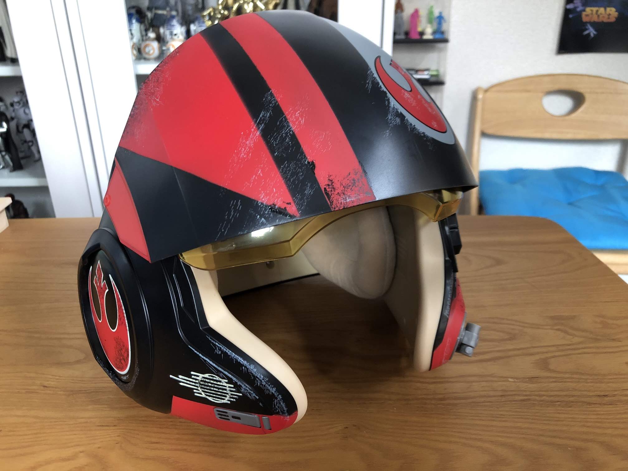 ブラックシリーズ エレクトロニックヘルメット ポー・ダメロン