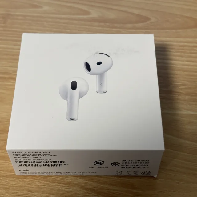 結局AirPods4買ってやんの（笑）